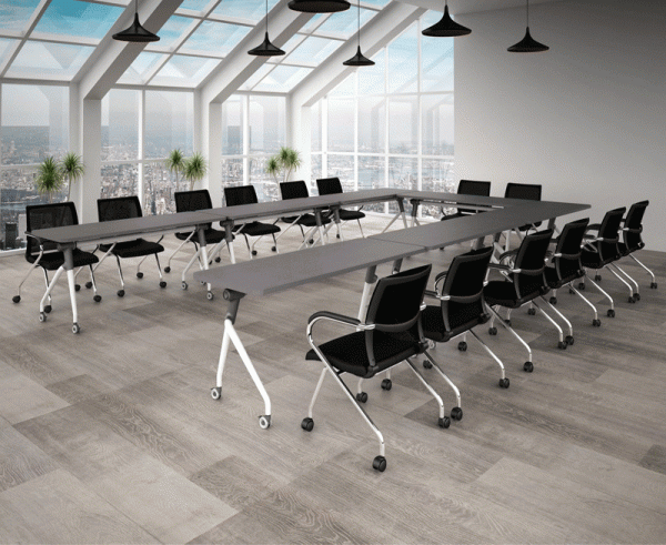 Mesa abatible A-White, mesas con cubierta abatible, mesas con ruedas, mesas para salas de capacitación, mobiliario para salas de capacitación