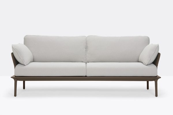 Sofa Reva Twist marca Pedrali acolchonado con estructura de acero tejida con cuerda